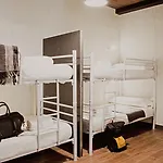Room00 Ventura Hostel