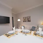 Apartment La Casa Encendida By Sharingco