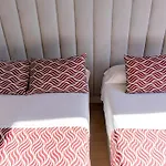 Hostal Juliette-Gran Via