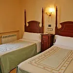 Hostal Victoria II