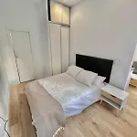 Relajate Y Conectate En Un Espacio Moderno Cerca De Ifema
