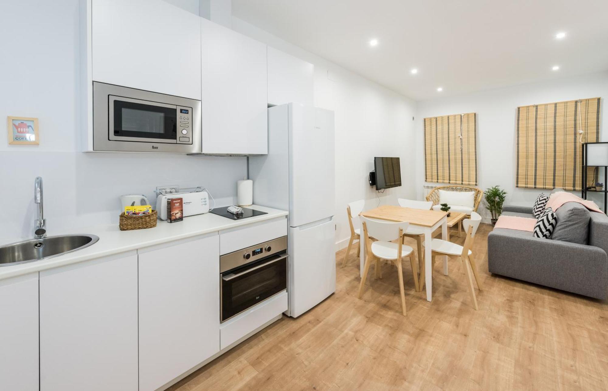 Apartamento El Mesón De Paredes Madrid