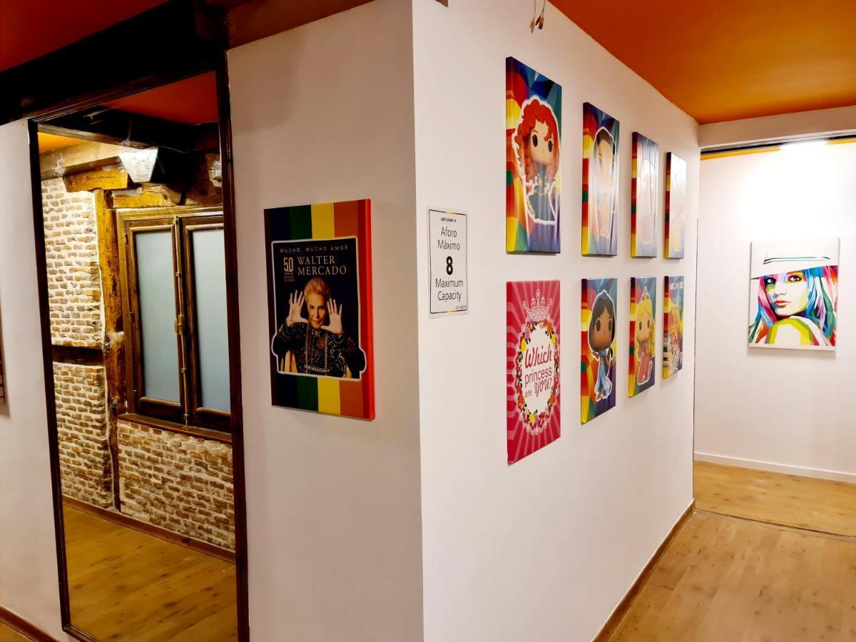 Arc House - Puerta Del Sol Only Adults Hostel