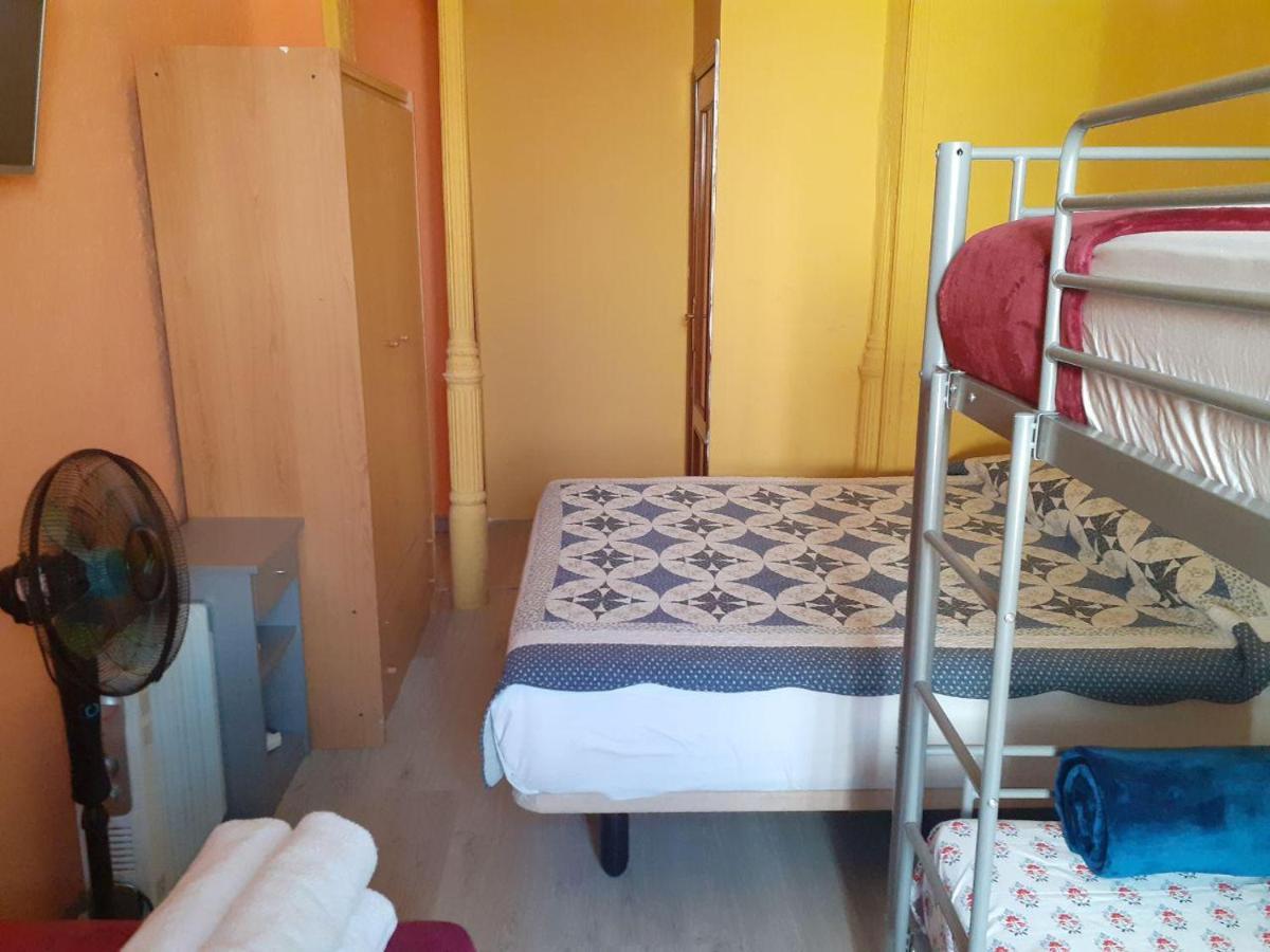 Pensión Arvin Hostal *