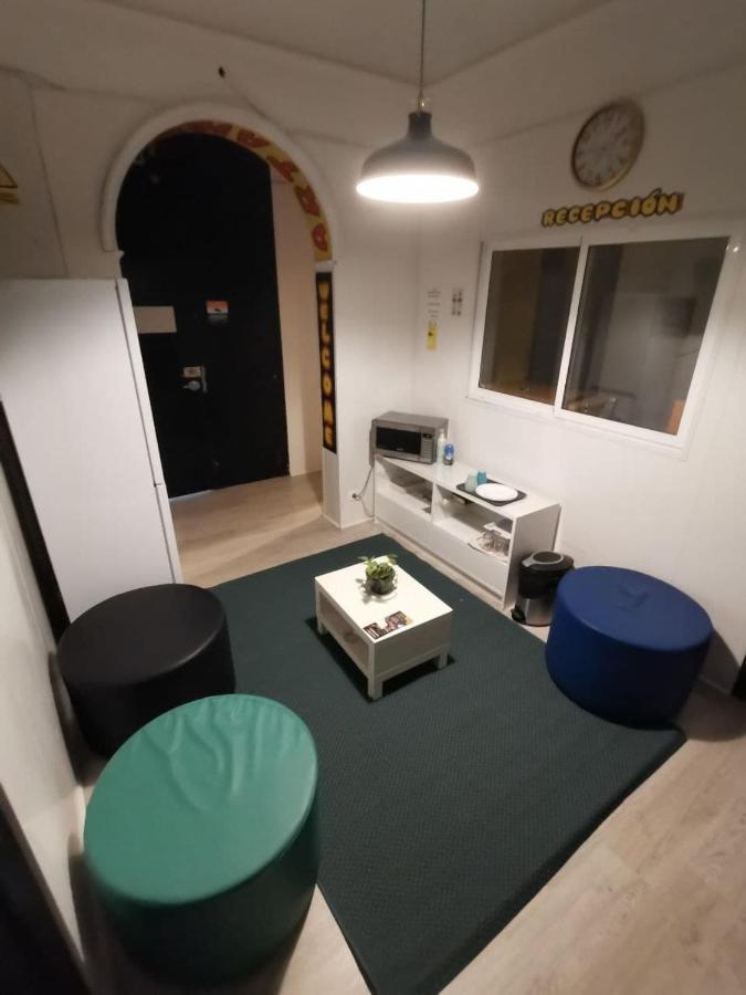 Arvin Hostal Pensión *