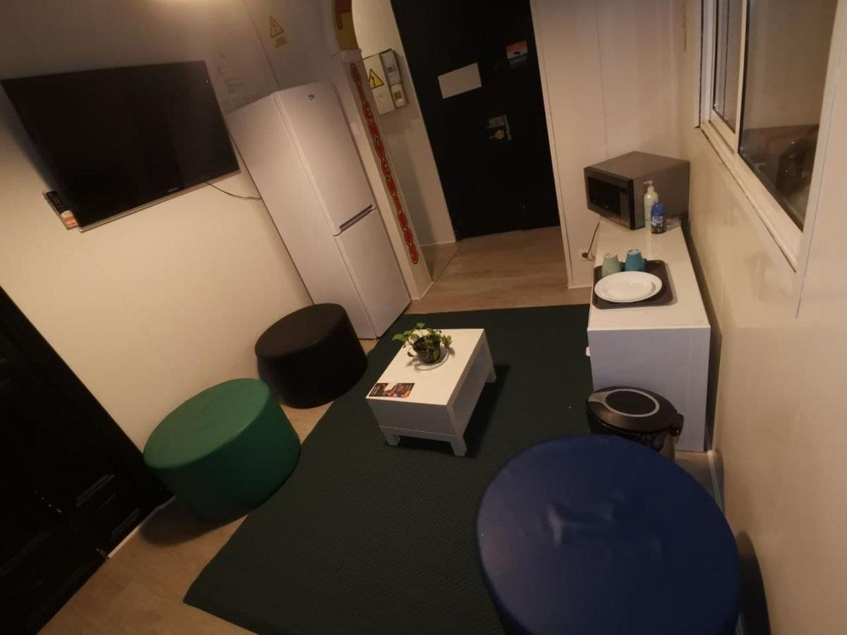 Arvin Hostal Pensión *