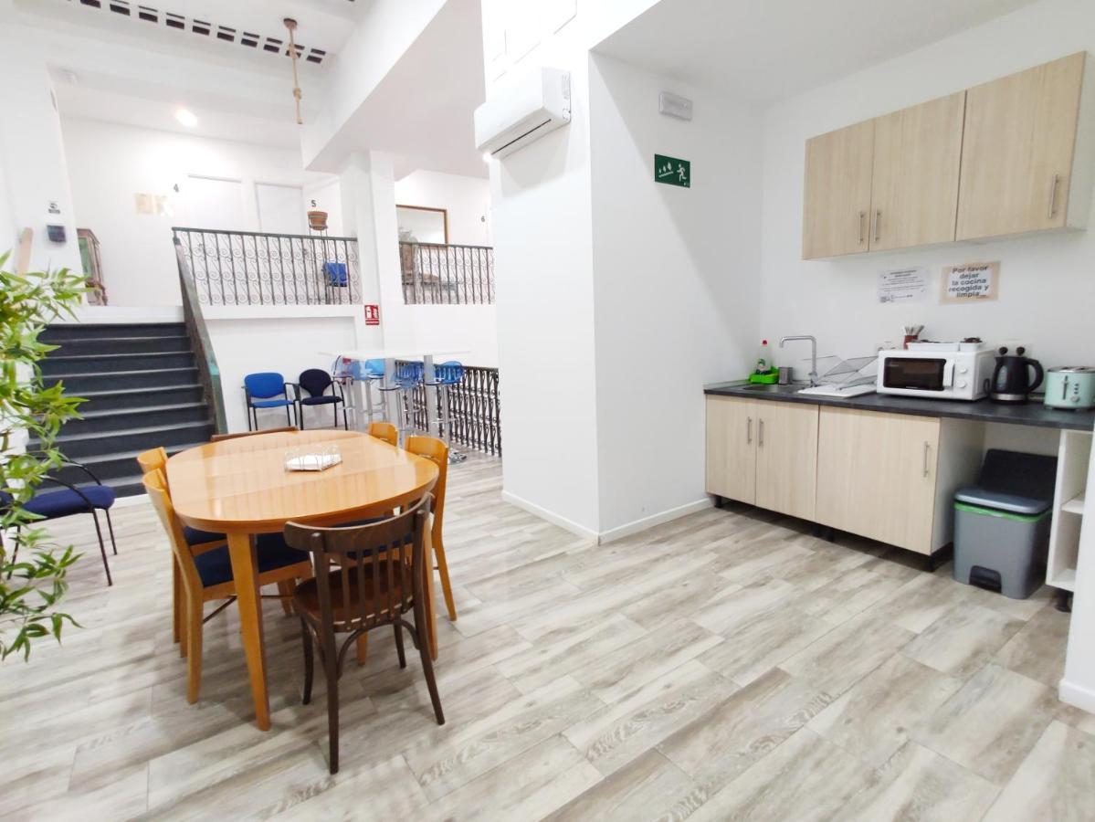 Hostal Palafox 23 *