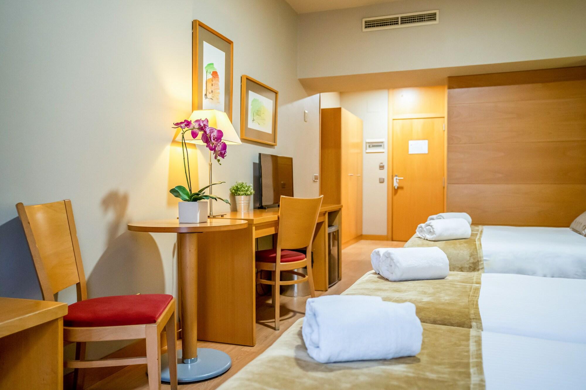 Victoria 4 Puerta Del Sol Hotel 3*