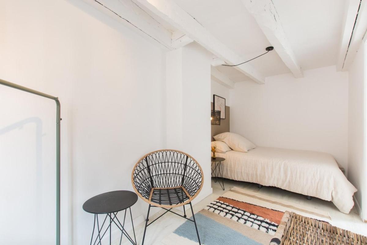 Apartamento Amazinn Places Atico Plaza Santa Ana