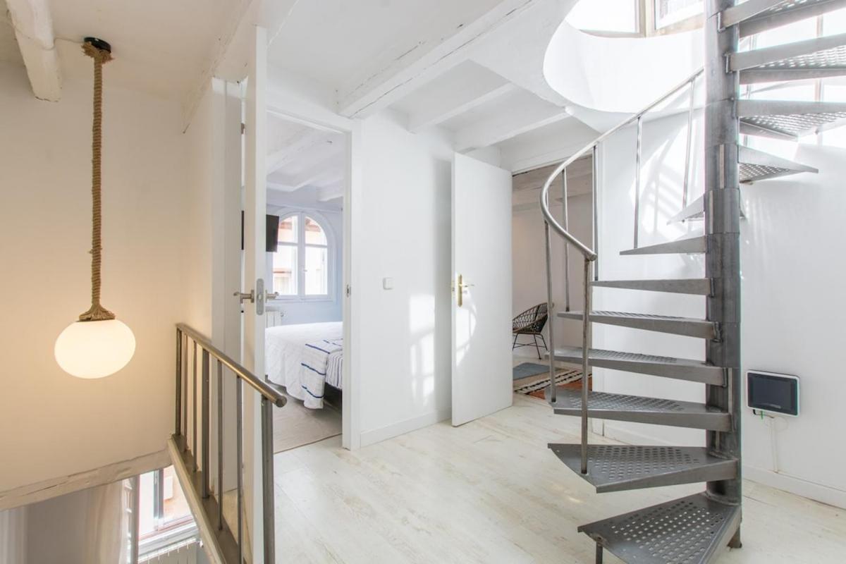 Amazinn Places Atico Plaza Santa Ana Apartamento Madrid