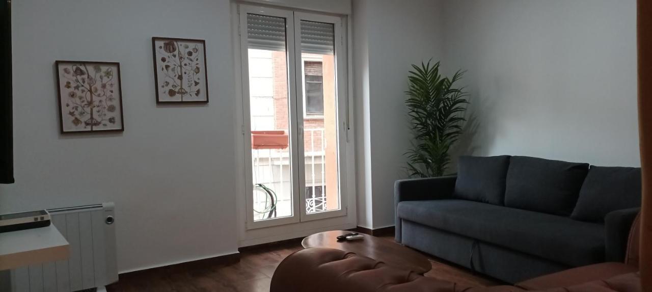 Plaza Callao, Behap Apartamento