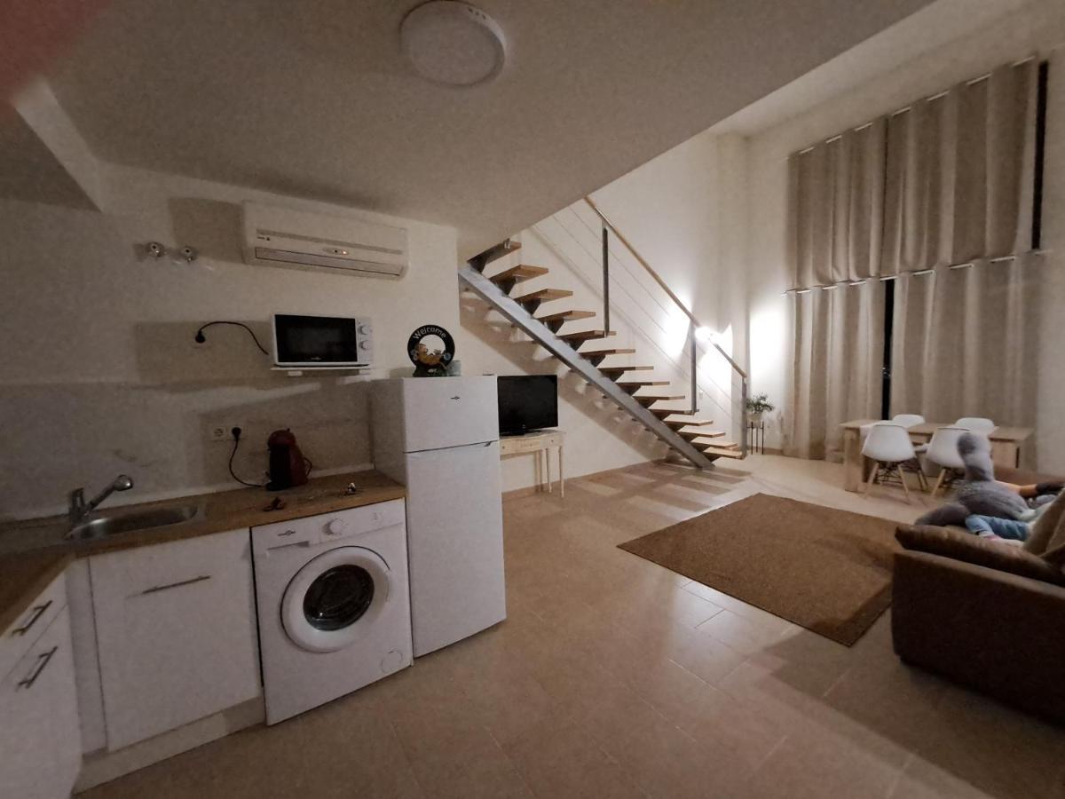 Acogedor Loftcon Garaje A 10min Del Aeropuerto E Ifema Apartamento
