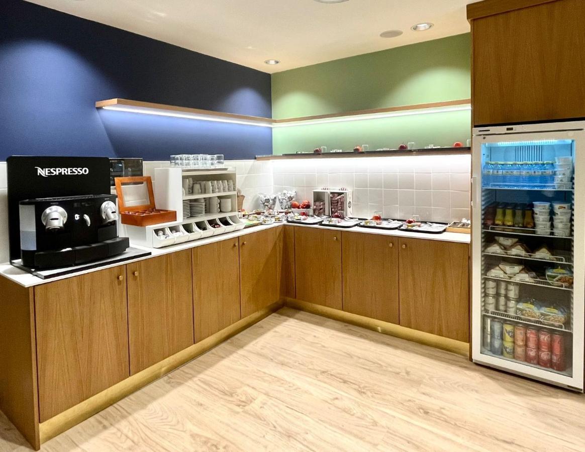Air Airport By Premium Traveller Hotel