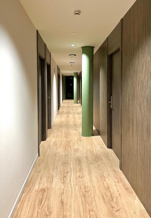 Air Airport By Premium Traveller 4*