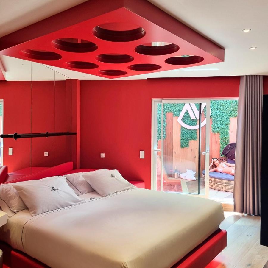 Hotel del amor Avenue - Lovely Madrid