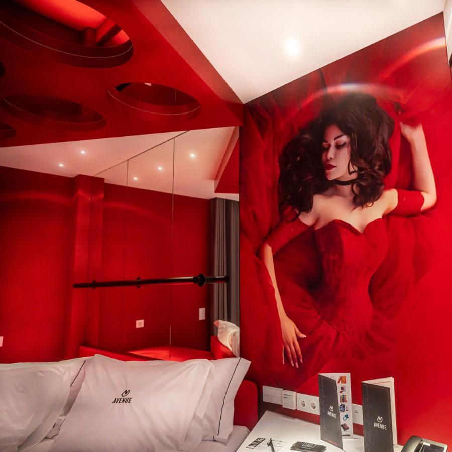 Avenue - Lovely Hotel del amor 2*