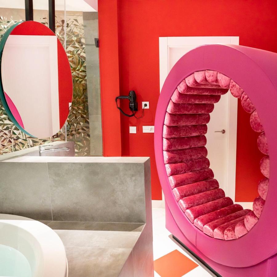 Hotel del amor Avenue - Lovely Madrid