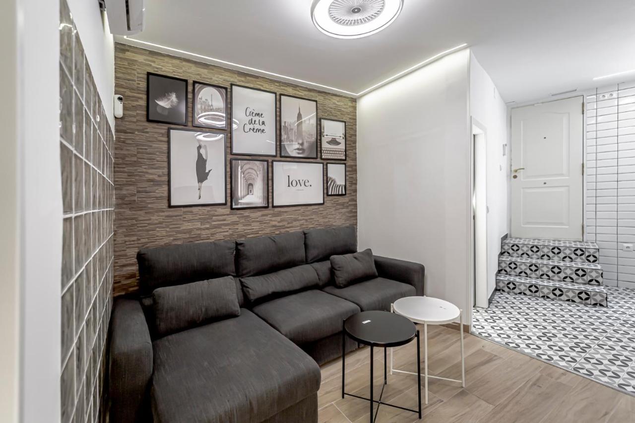 Jap Rita Luna Apartamento Madrid