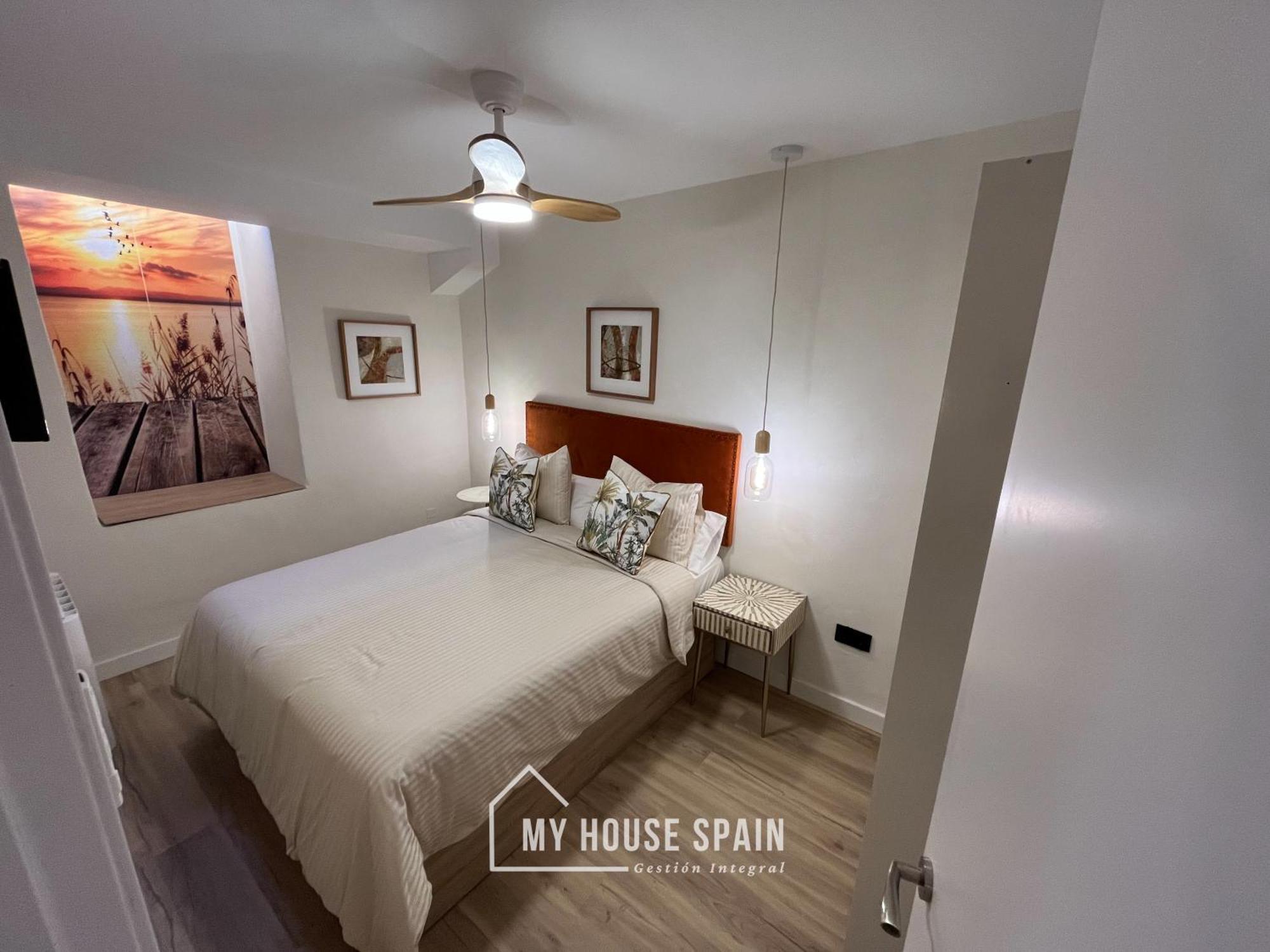 Myhousespain - Radiante Apartamento En Lavapies Madrid