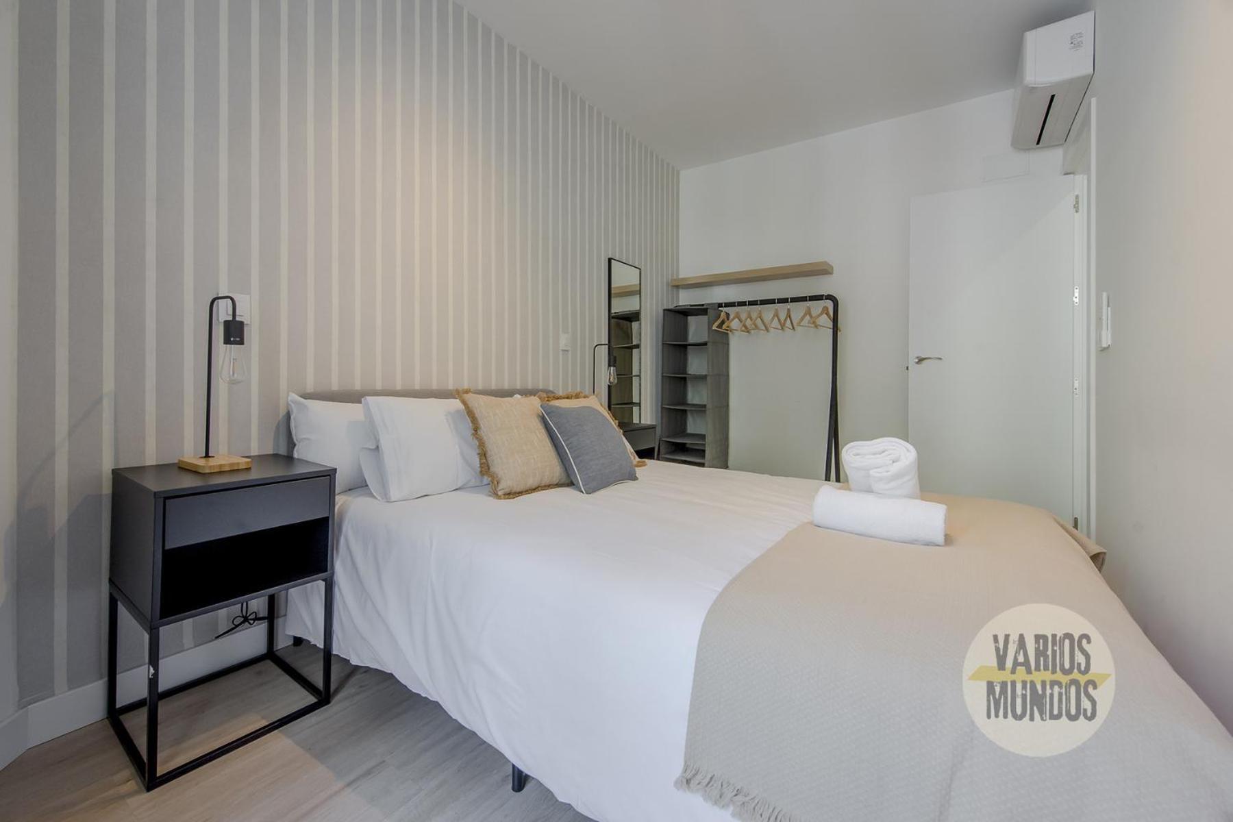 Apartamento Spacious New Aparment 8pax En La Plaza De Tirso E1 *