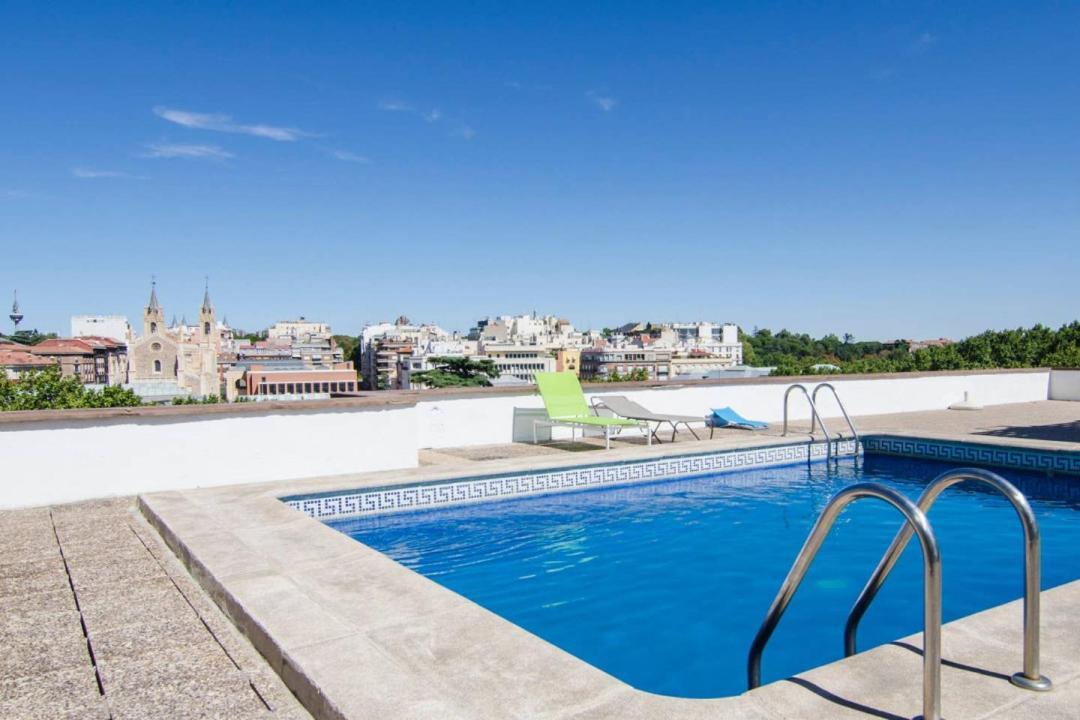 Brigth- Pool Parking-1bd 1bth-prado * Madrid