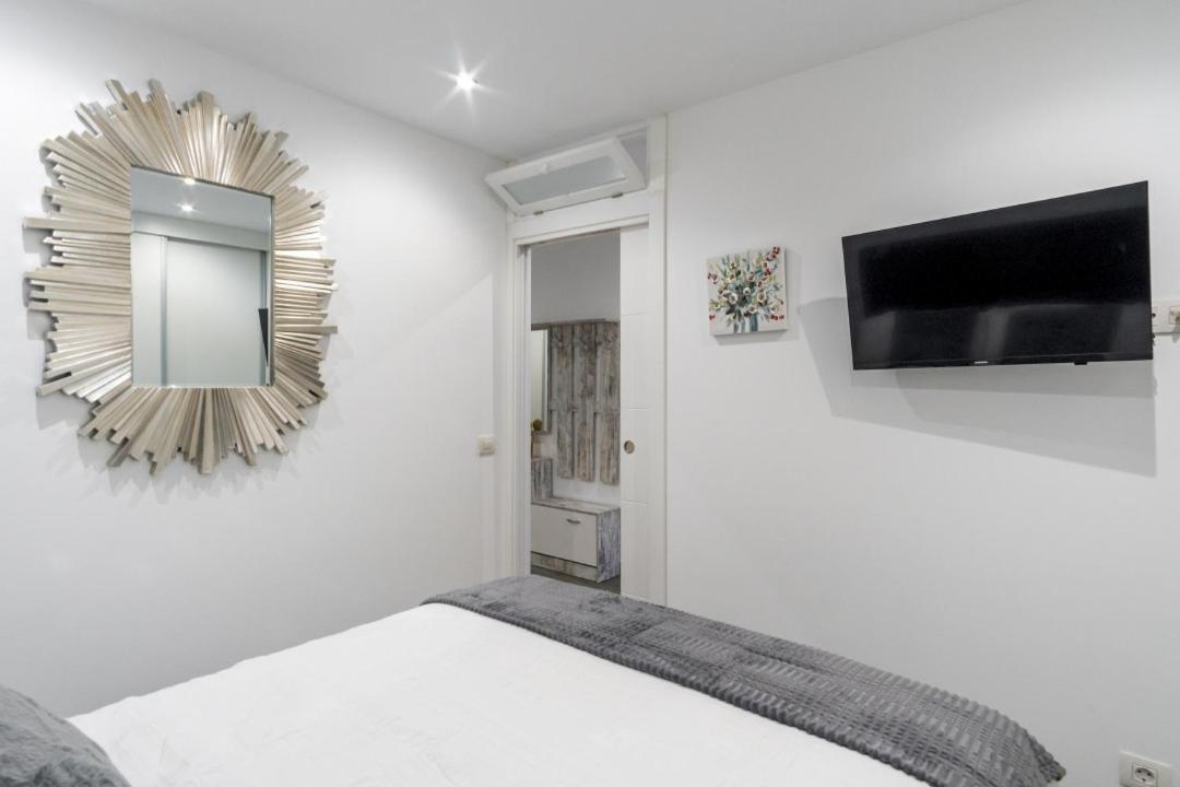 Brigth- Pool Parking-1bd 1bth-prado Madrid
