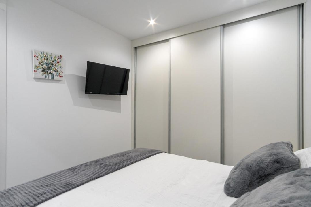 Brigth- Pool Parking-1bd 1bth-prado Apartamento