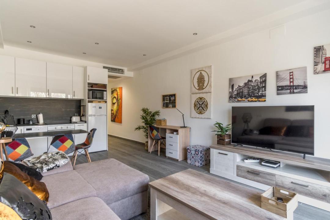 Apartamento Brigth- Pool Parking-1bd 1bth-prado