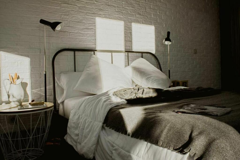 Hostal Room00 Ventura Madrid