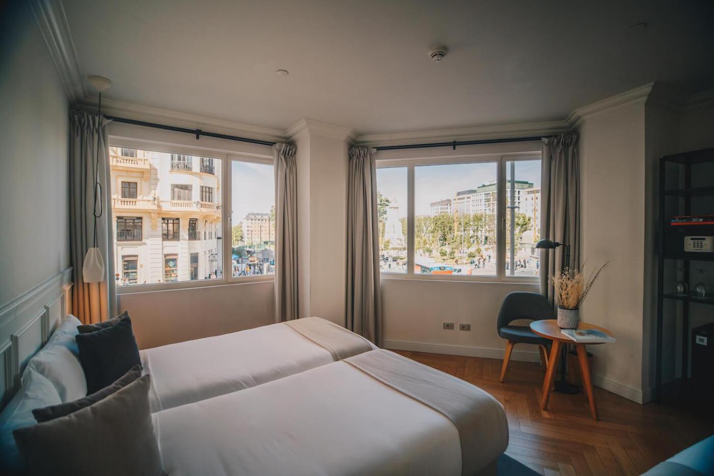 Hotel Dear
