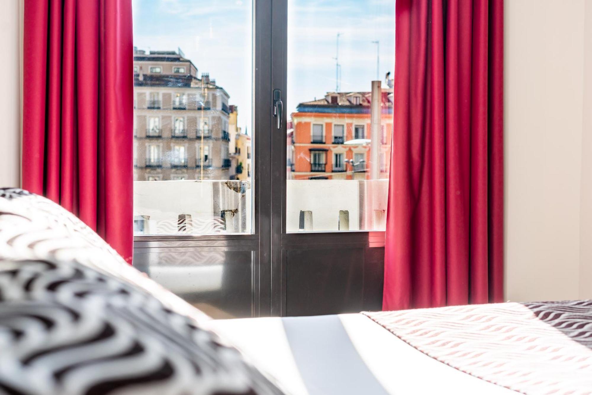 Juliette-gran Via Hostal