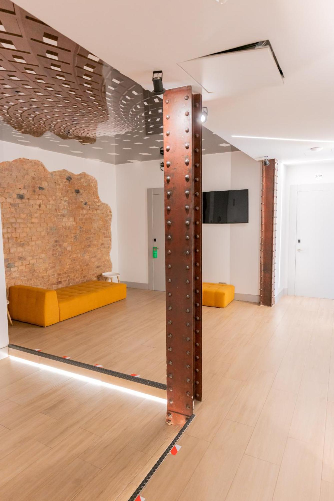 Juliette-gran Via Hostal *