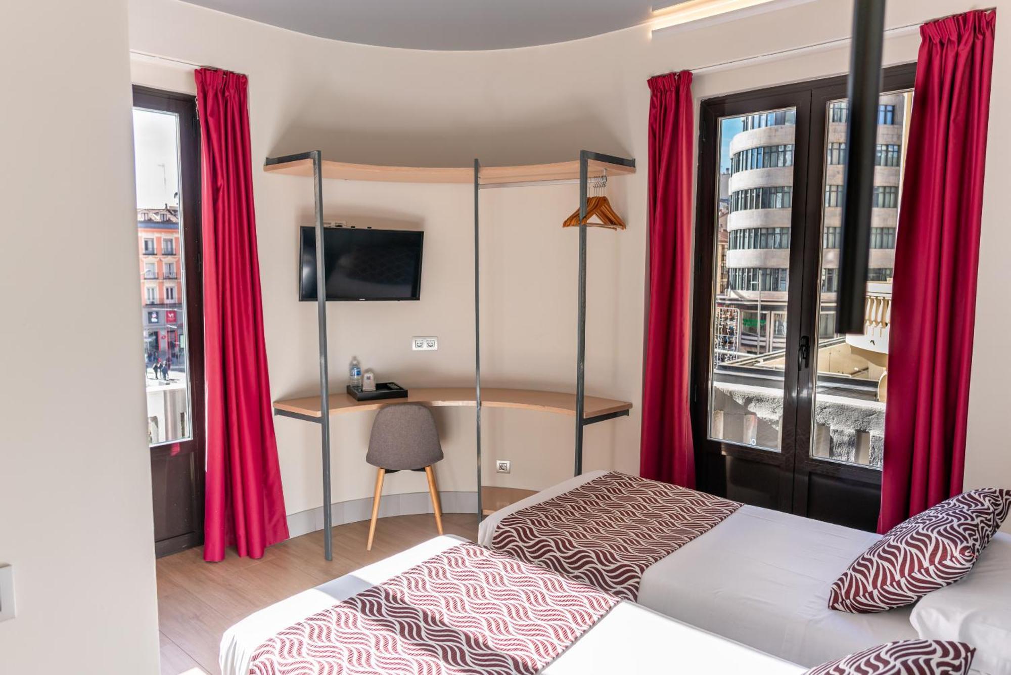 Hostal Juliette-gran Via Madrid