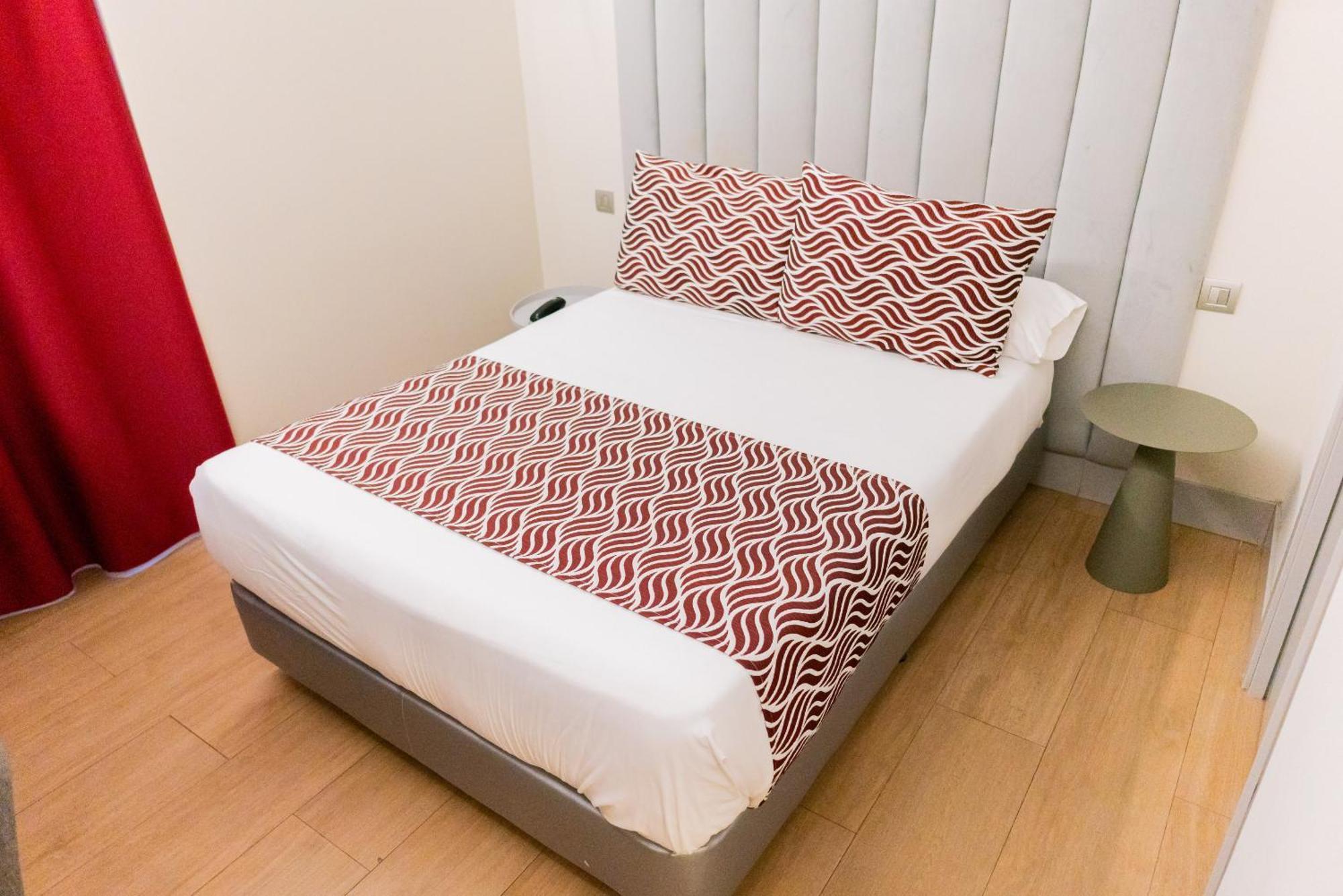 Hostal Juliette-gran Via *