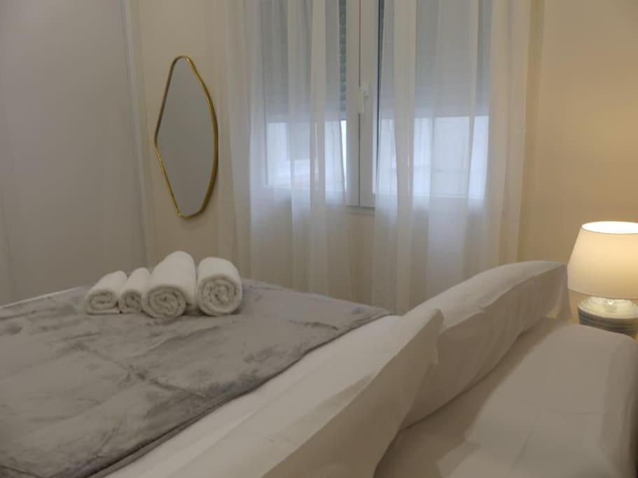 Apartamento For Temporal De 2 Lun15