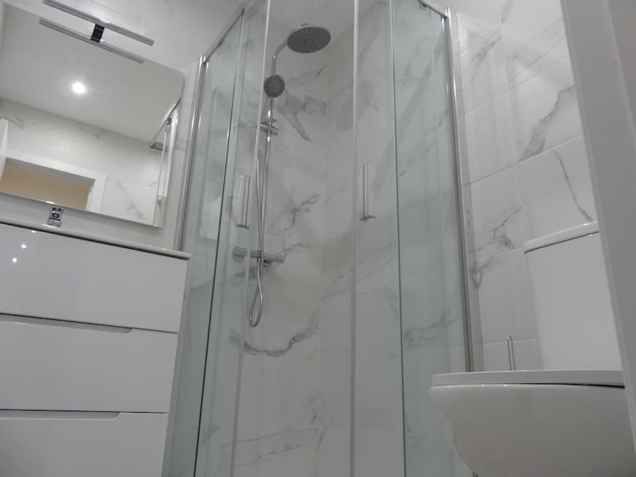Apartamento For Temporal De 2 Lun15