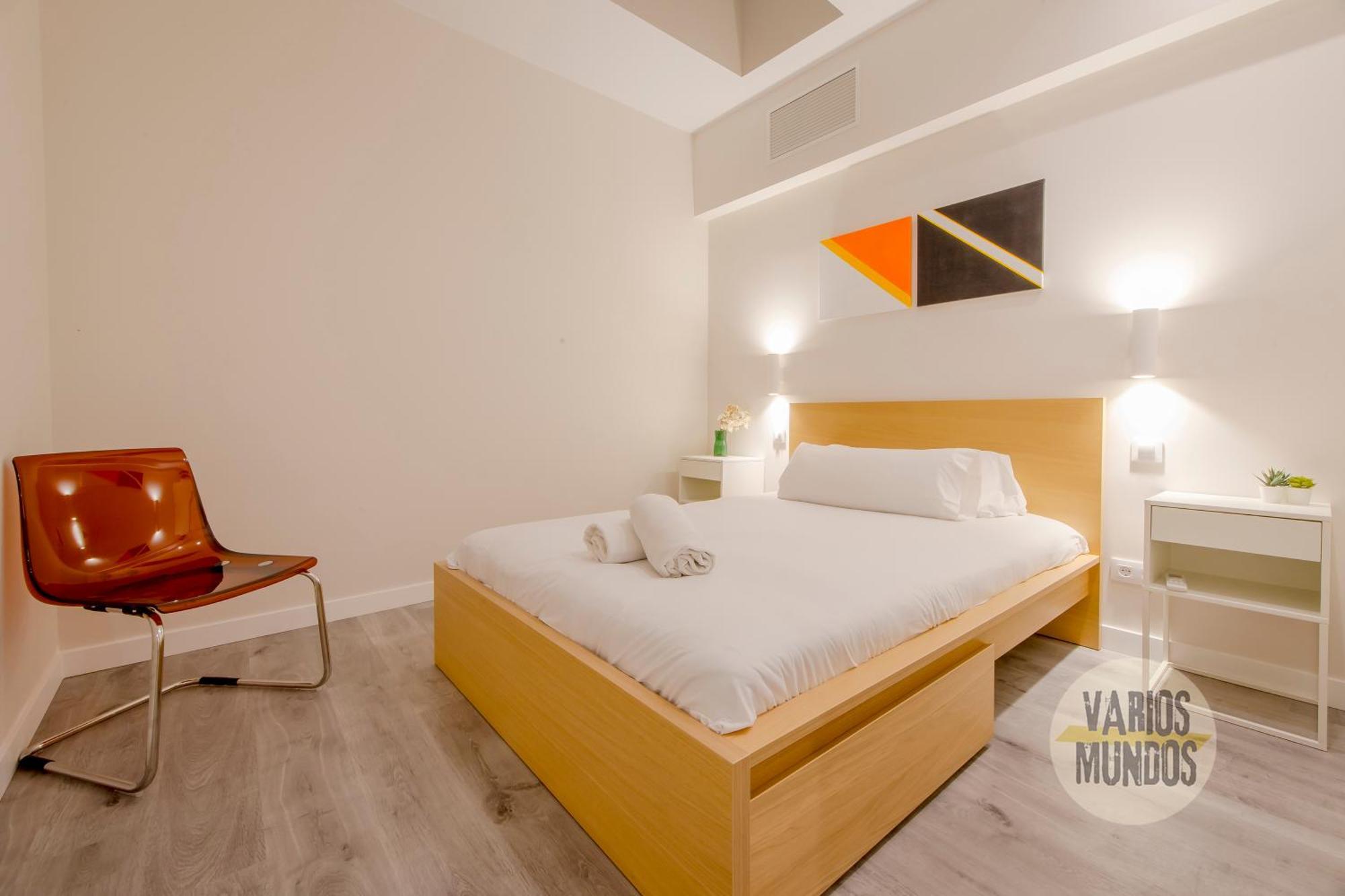 Magnifico 8pax En Calle Santa Ana Apartamento Madrid