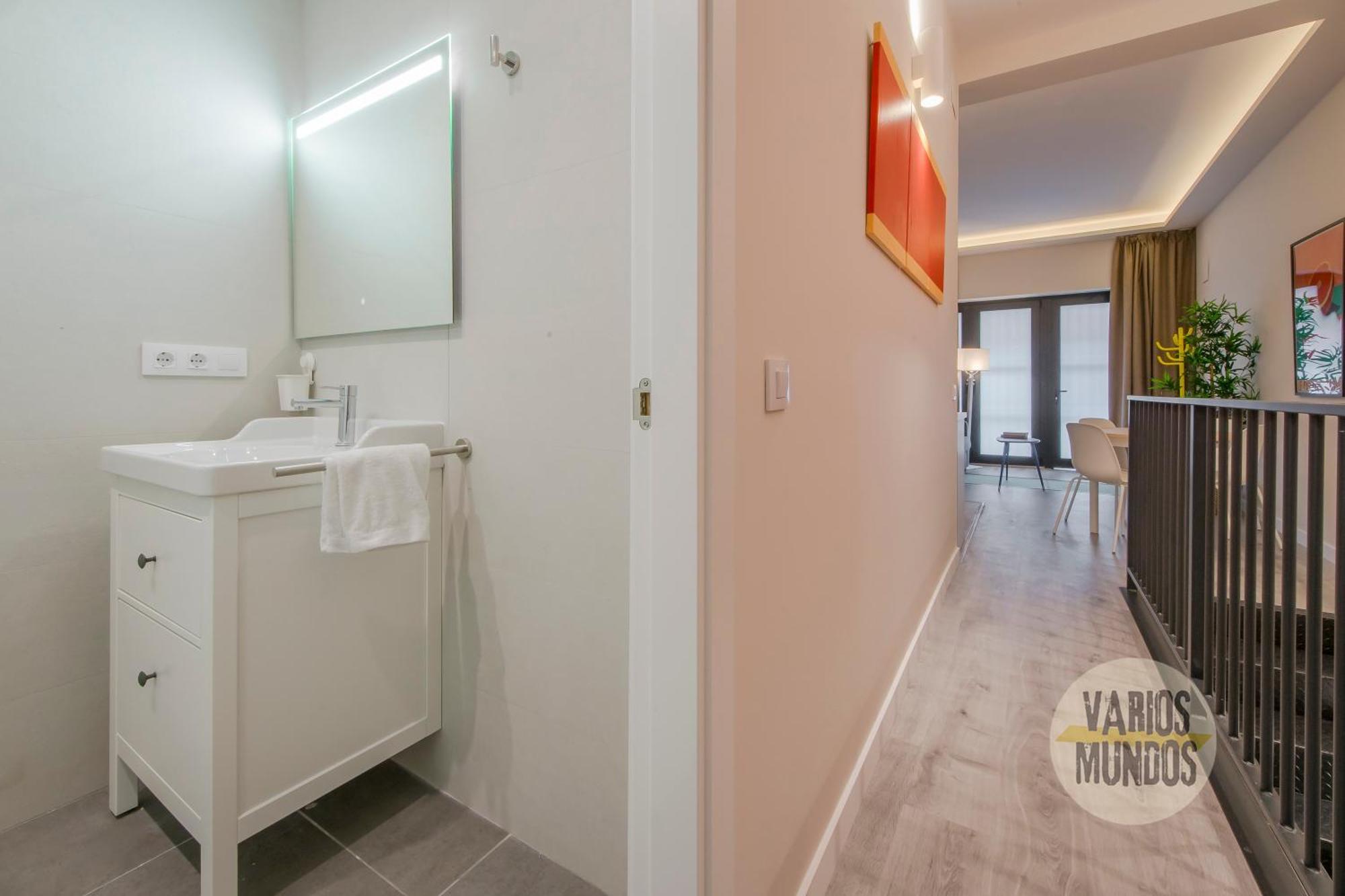 Magnifico 8pax En Calle Santa Ana Madrid