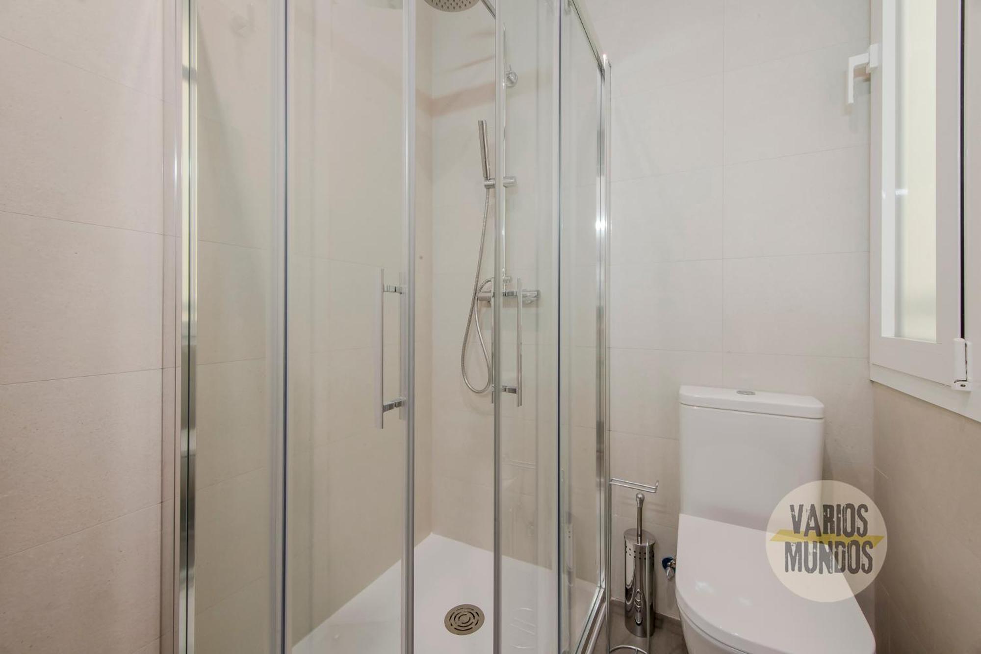 Magnifico 8pax En Calle Santa Ana Apartamento Madrid