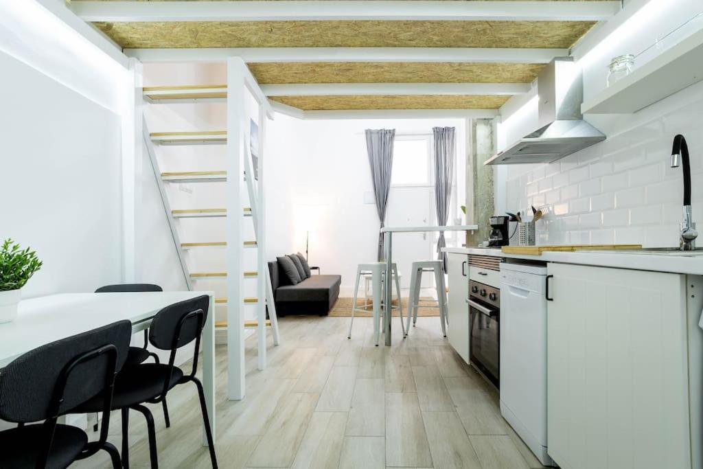 Apartamento Loft Reformado En Marques De Vadillo Con Patio Privado Madrid