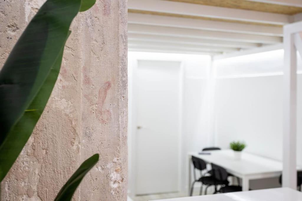 Loft Reformado En Marques De Vadillo Con Patio Privado Apartamento *