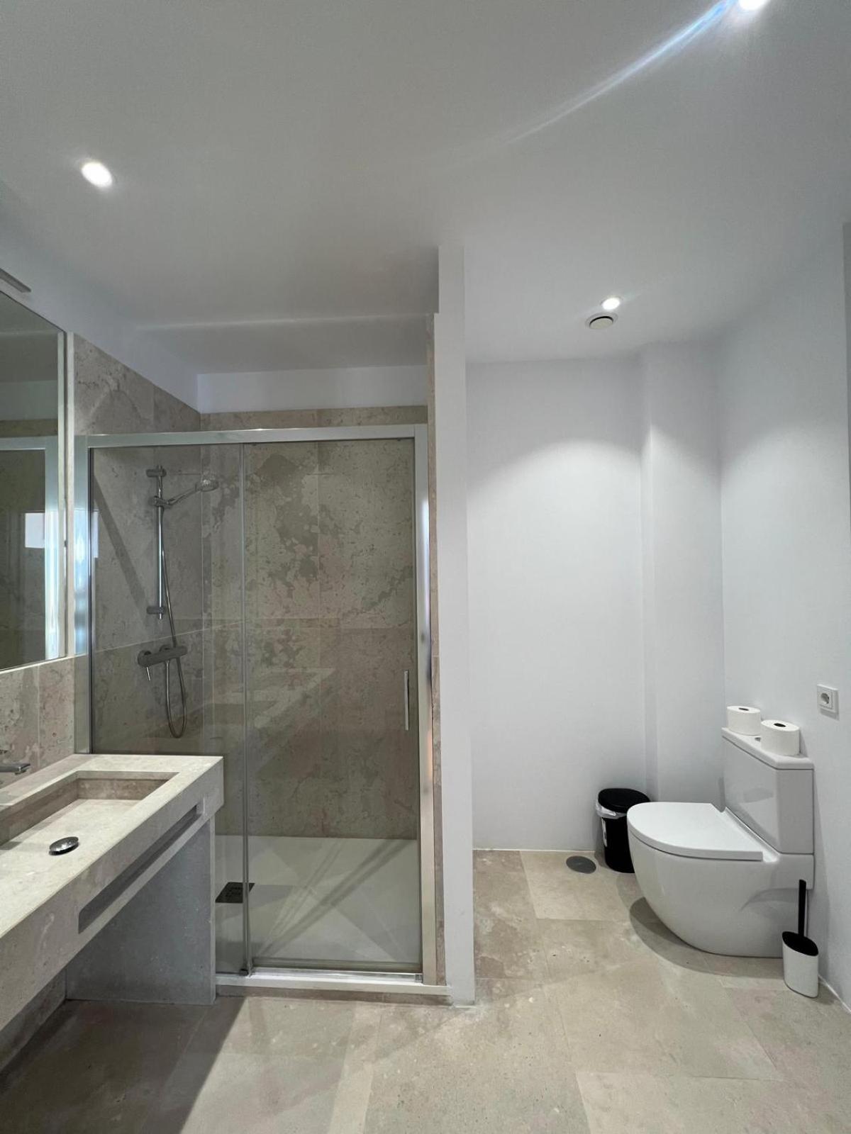Hostal Private In Magdalena Street Madrid