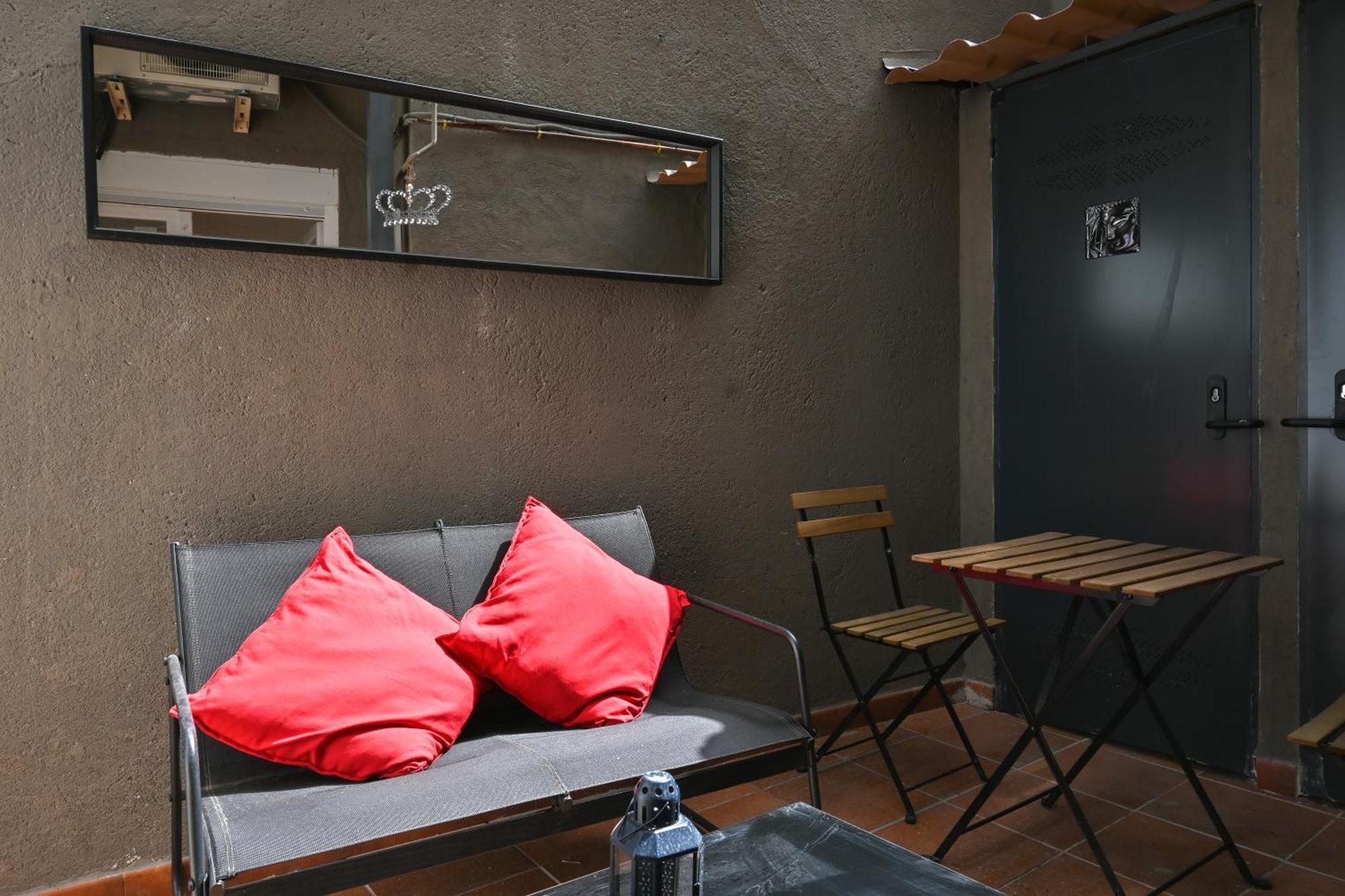 Apartamento For You Encantador Apartamento Temporal De Un Dormitorio Con Patio En Vallecas Fig57b *