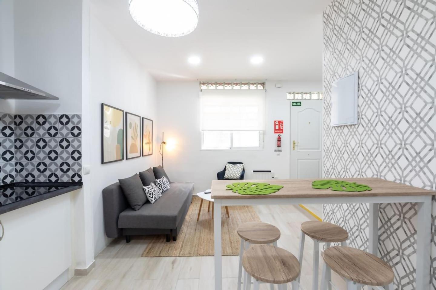 Apartamento Market Martinez De La Riva I *