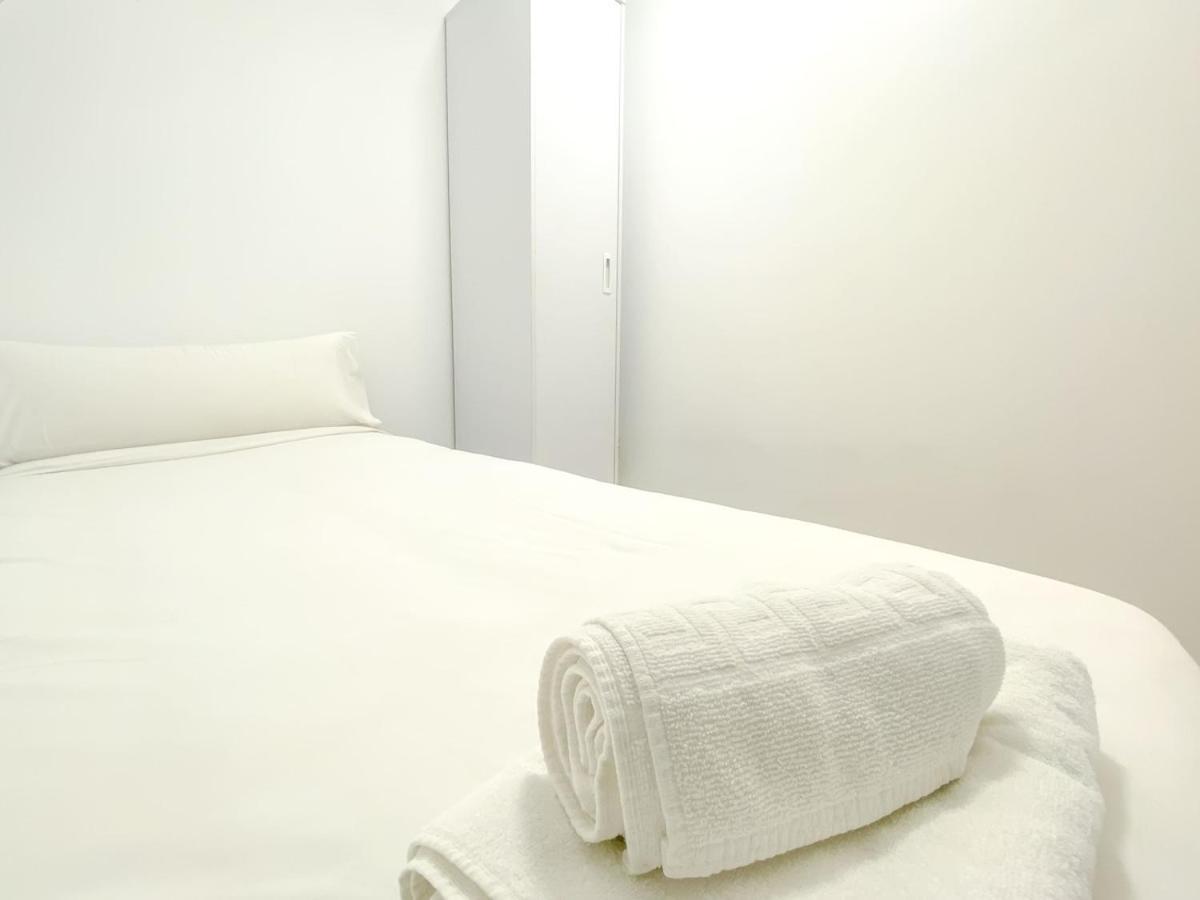 Cozy & Minimal Seasonal Madrid