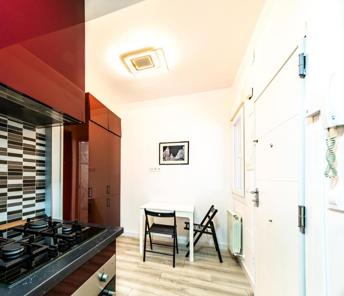 Cozy & Minimal Seasonal * Madrid