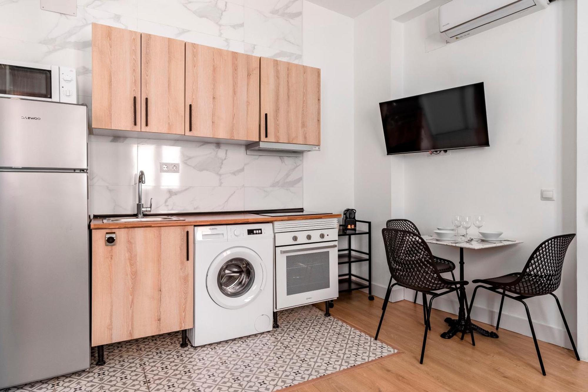 Apartamento Charming Lucero Madrid