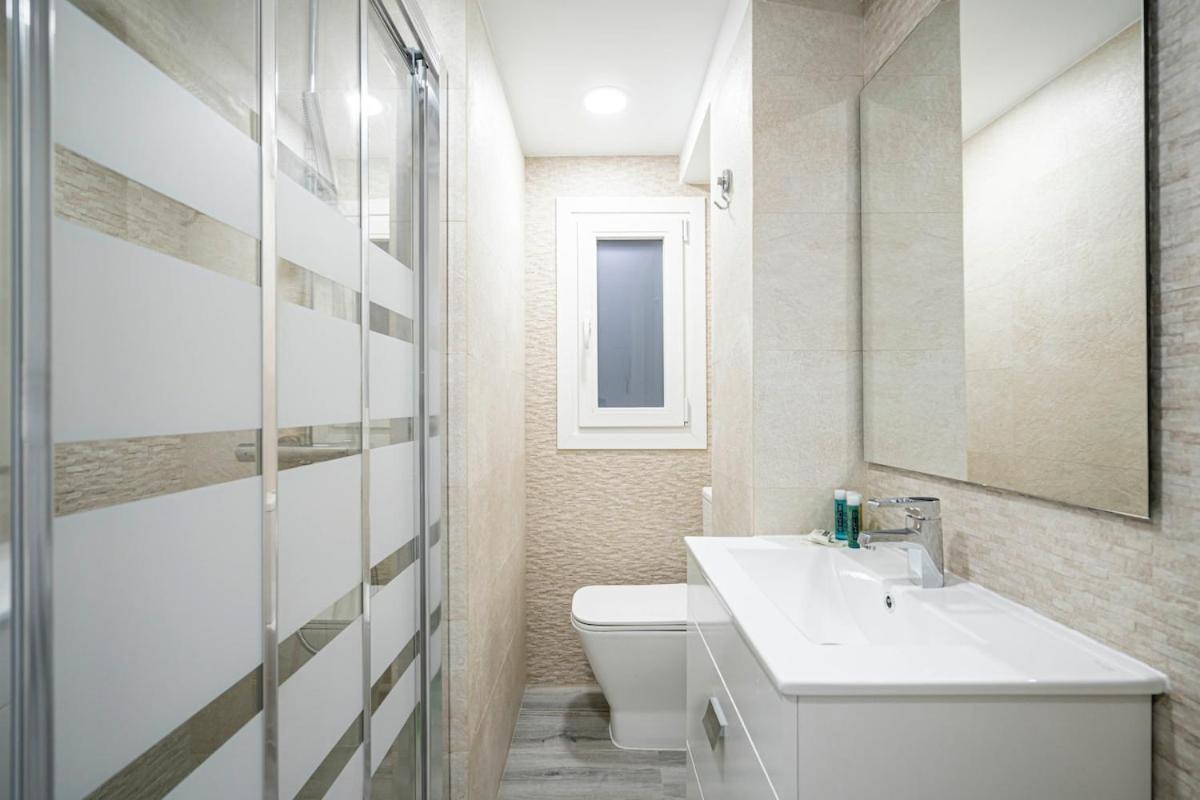 Beautiful Family Flat In Residential Area - Noblejas Apartamento Madrid