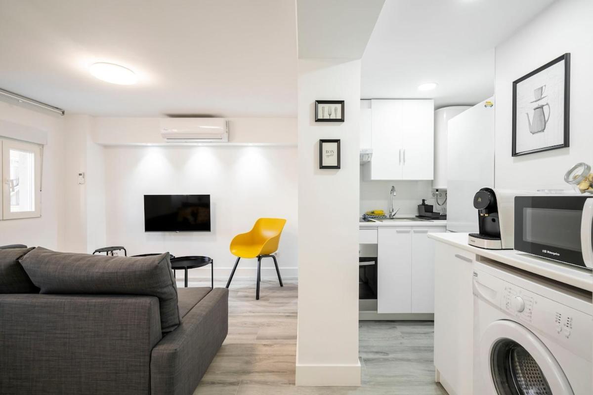 Beautiful Family Flat In Residential Area - Noblejas