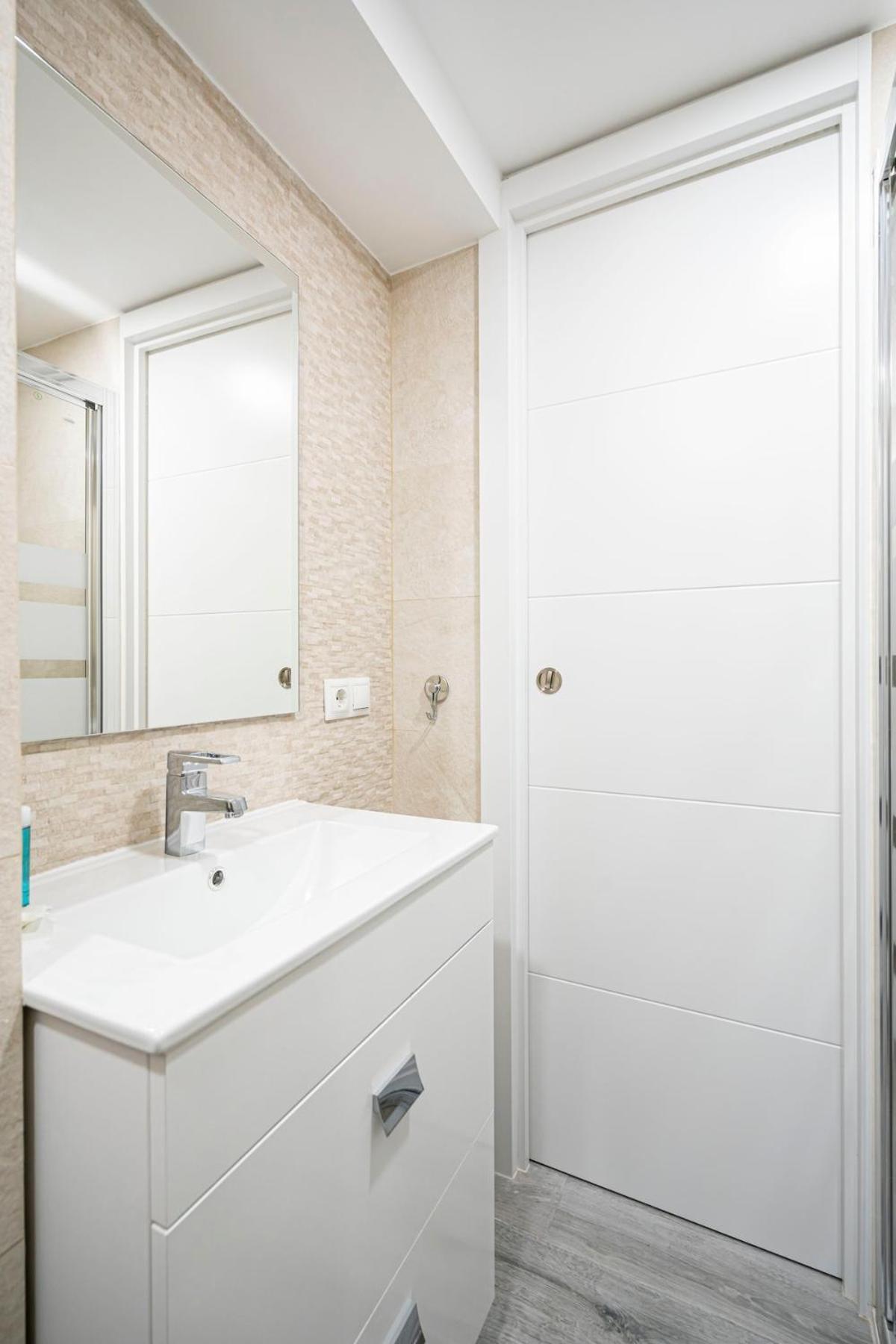 Beautiful Family Flat In Residential Area - Noblejas